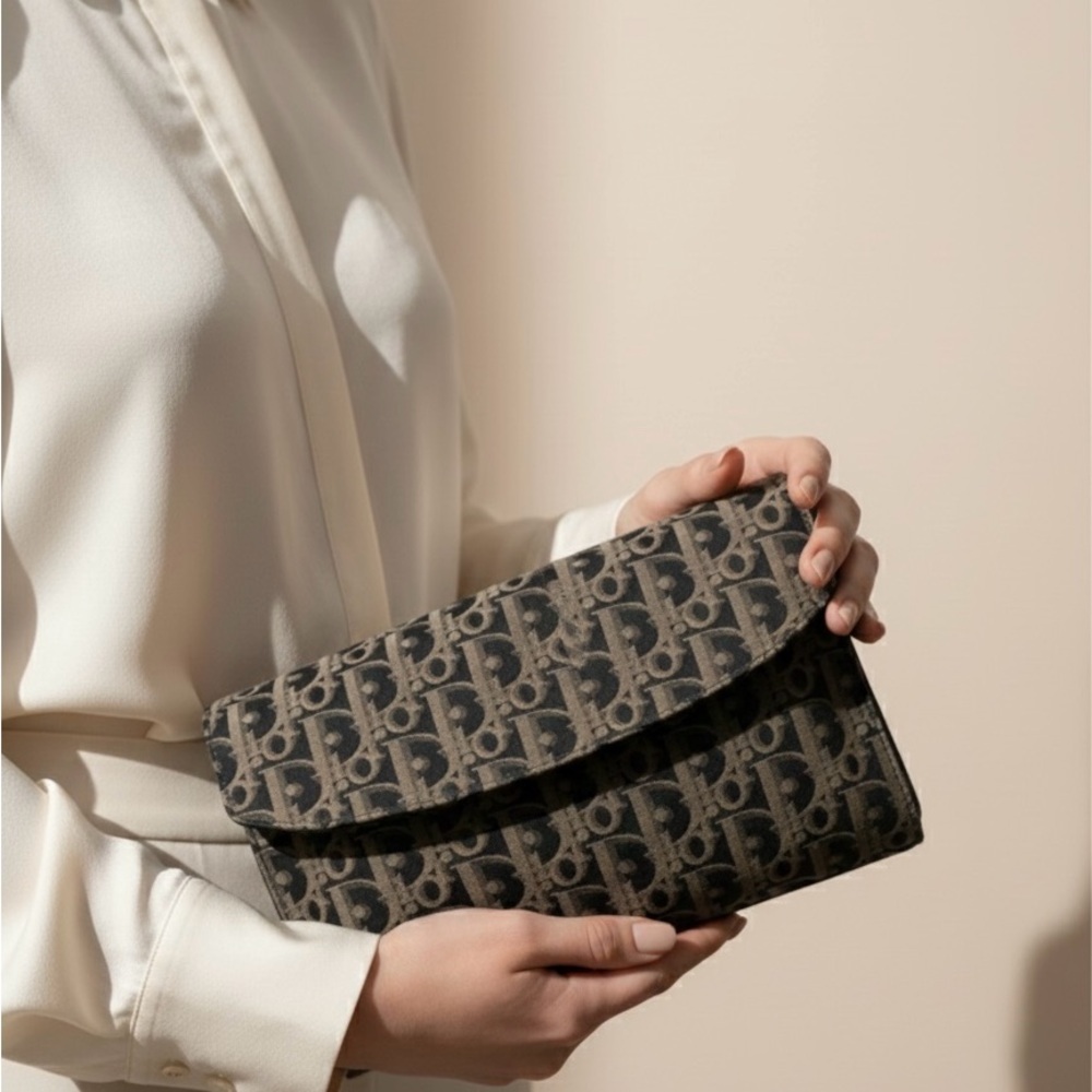 Authentic Christian Dior Vintage Oblique Trotter Monogram Canvas Clutch Pouch - Picture 4 of 16